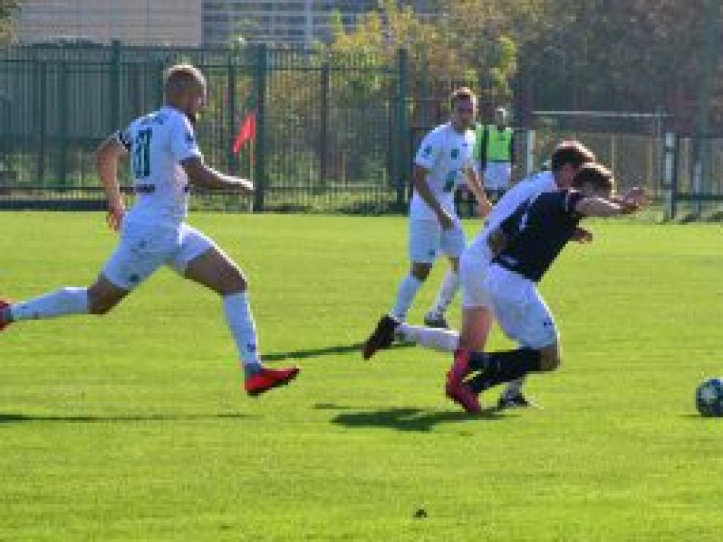 Pelikan poszedł za ciosem i wygrał