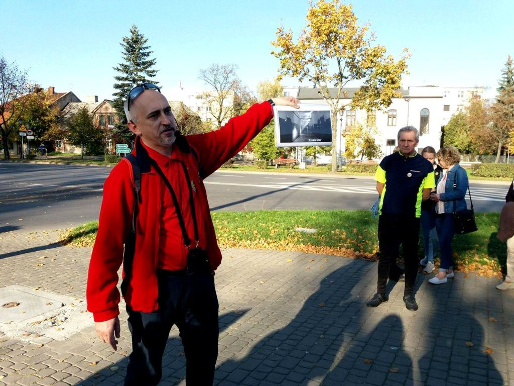 Wędrówka szlakiem filmowym po Łowiczu przyciągnęła mnóstwo osób