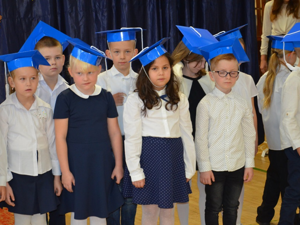 Ślubowanie klas pierwszych w SP 4