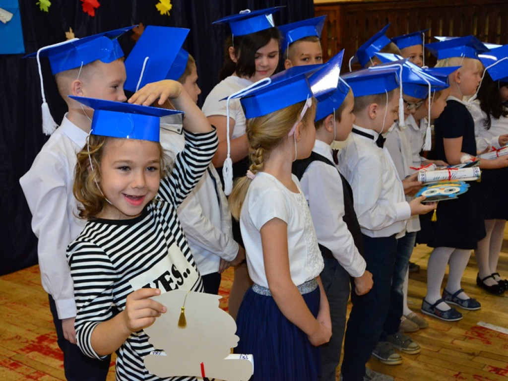 Ślubowanie klas pierwszych w SP 4