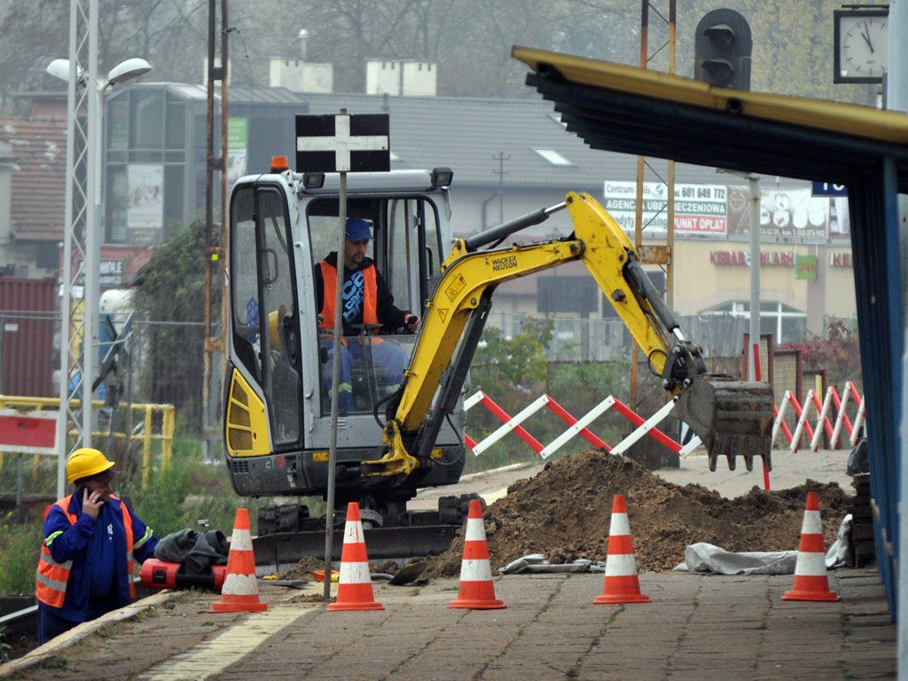 Rozpoczęły się roboty na drugim peronie