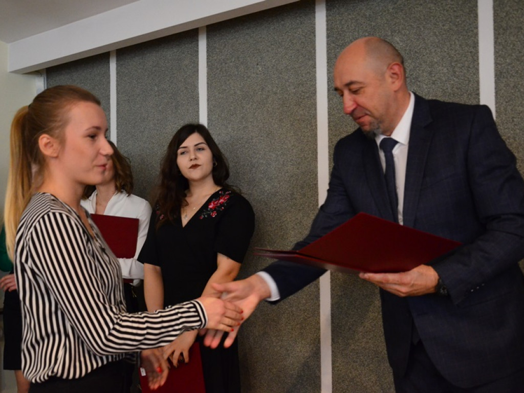 Stypendia dla najzdolniejszych studentów z gminy Łowicz