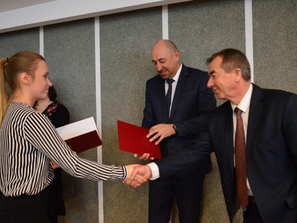 Stypendia dla najzdolniejszych studentów z gminy Łowicz