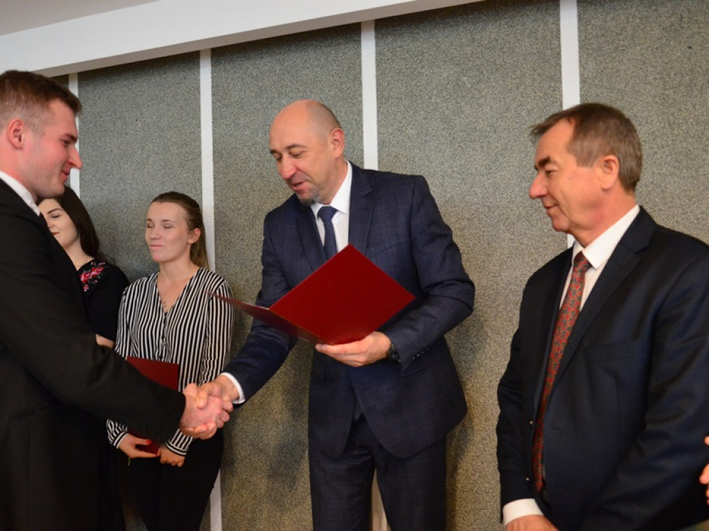 Stypendia dla najzdolniejszych studentów z gminy Łowicz