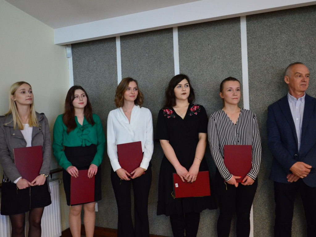 Stypendia dla najzdolniejszych studentów z gminy Łowicz