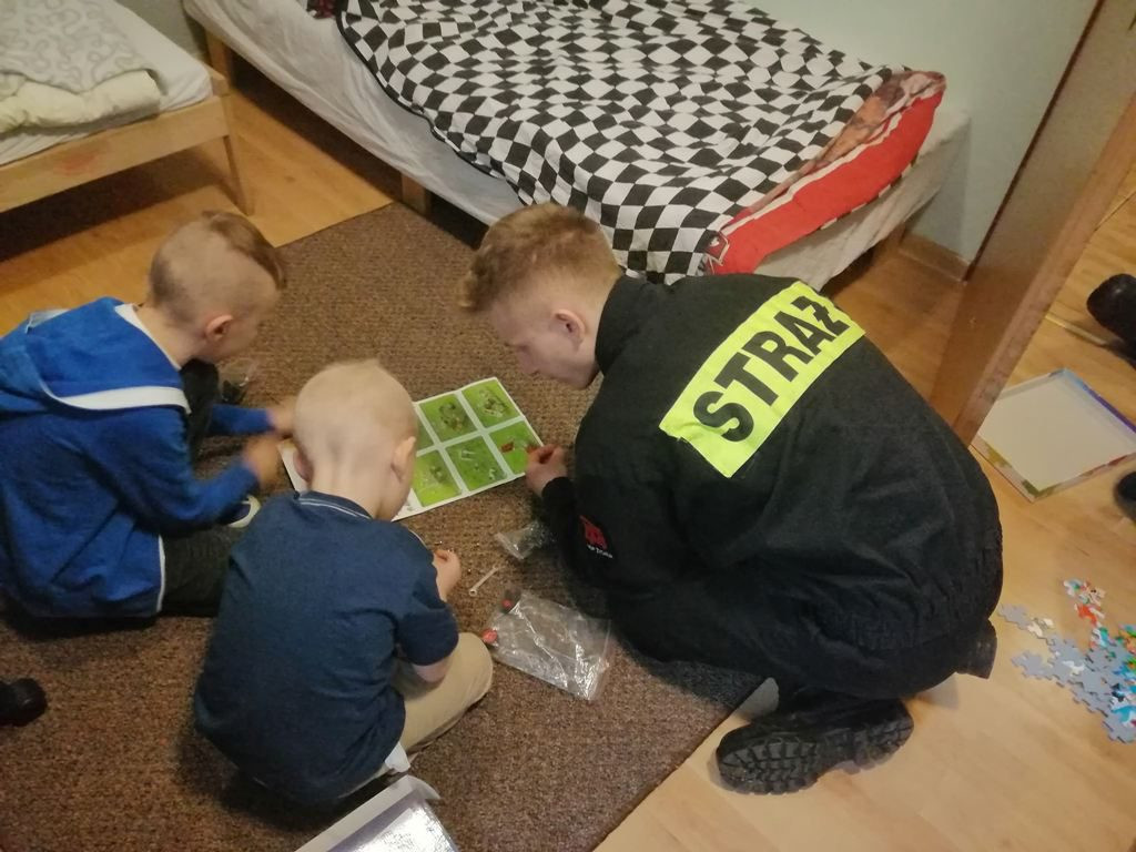 740 pluszaków, 54 planszówki i mnóstwo ubrań już w szpitalach!