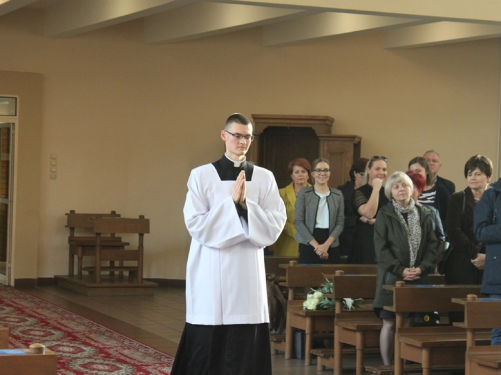 Kleryk Mateusz Kołodziejski przywdział sutannę