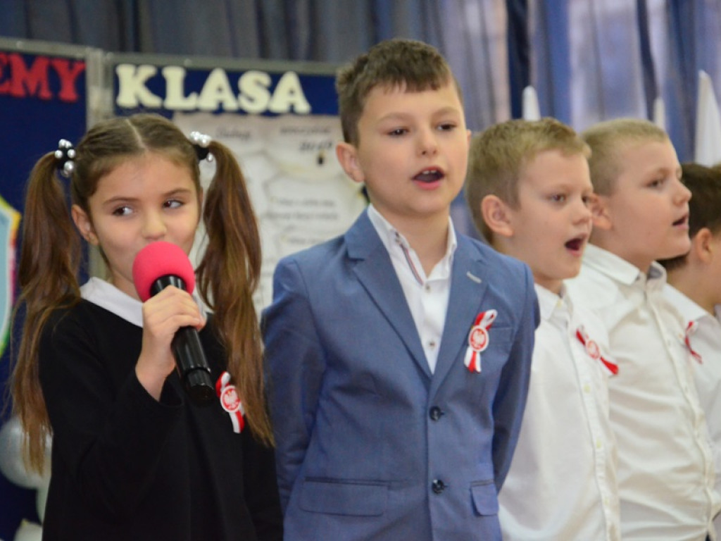 Ślubowanie pierwszaków w Popowie