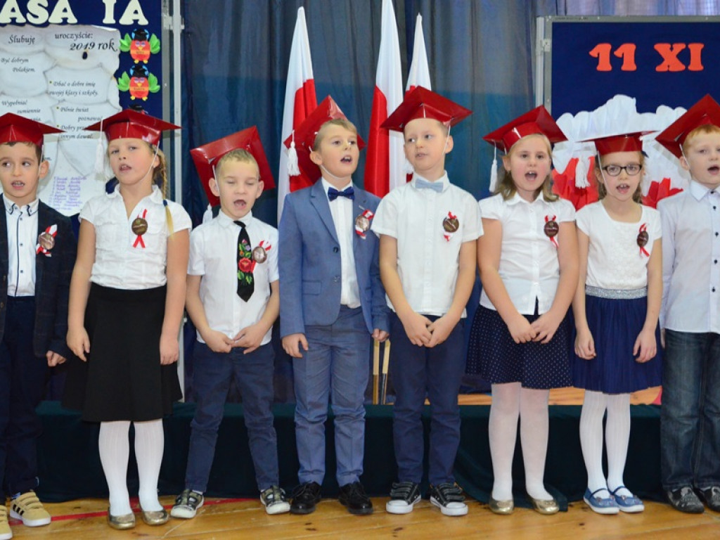 Ślubowanie pierwszaków w Popowie