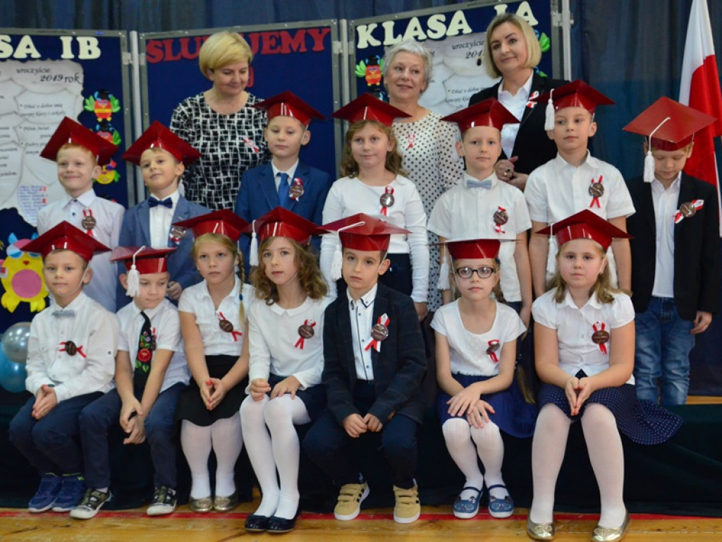 Ślubowanie pierwszaków w Popowie