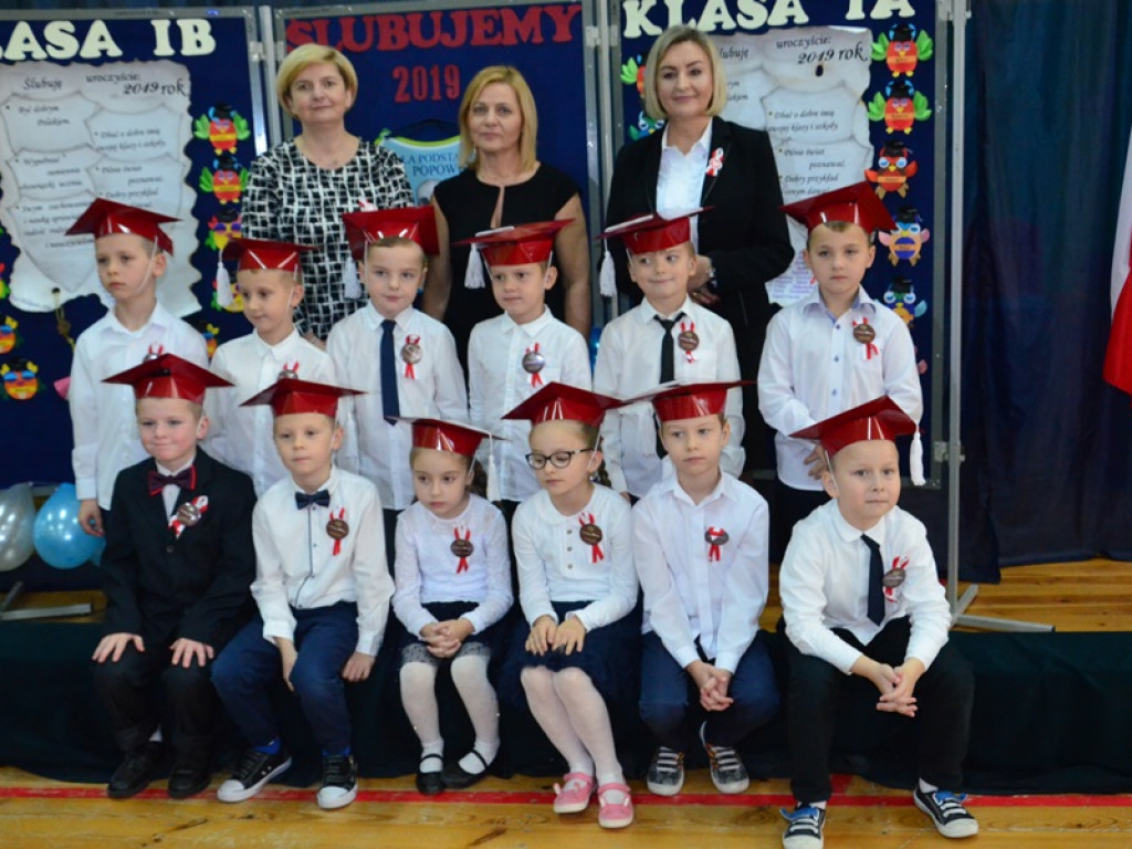 Ślubowanie pierwszaków w Popowie