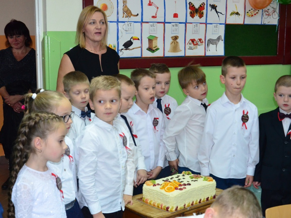 Ślubowanie pierwszaków w Popowie
