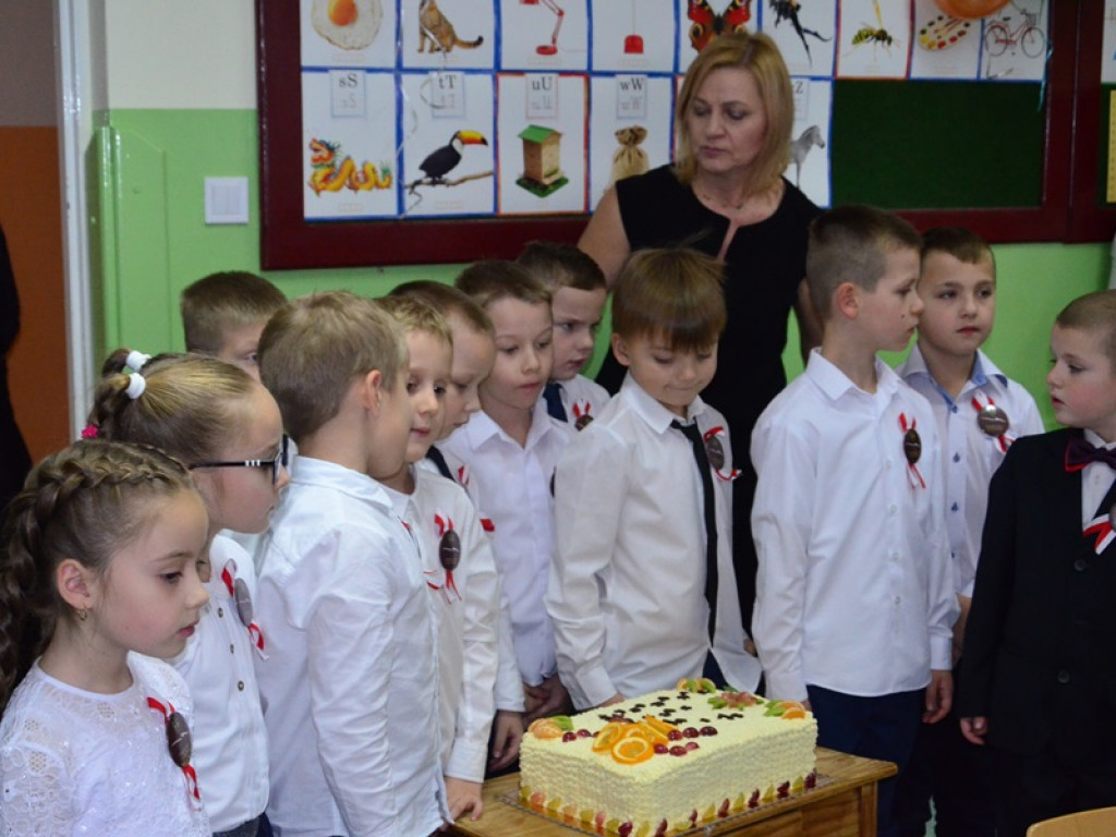 Ślubowanie pierwszaków w Popowie