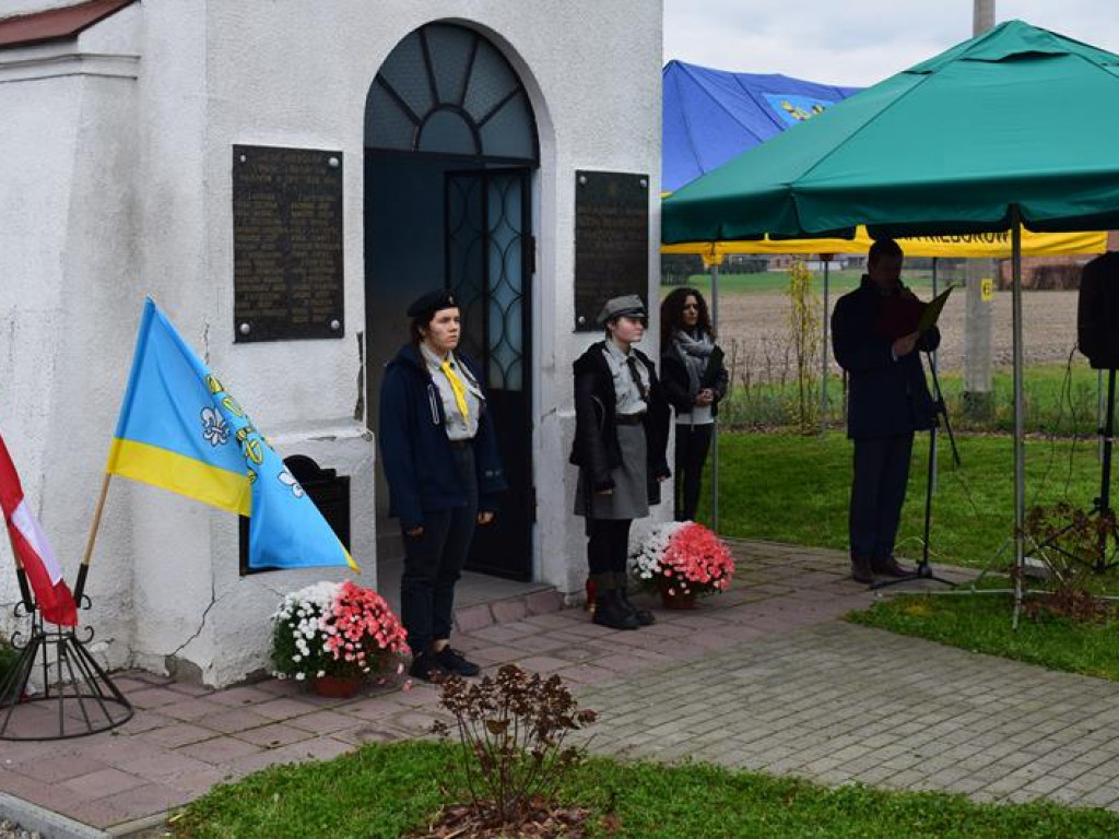 Coroczna uroczystość przy kapliczce w Julianowie