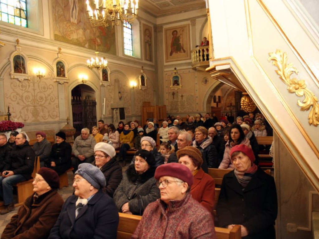 Kiernozia pamiętała: uroczysta msza i mini koncert