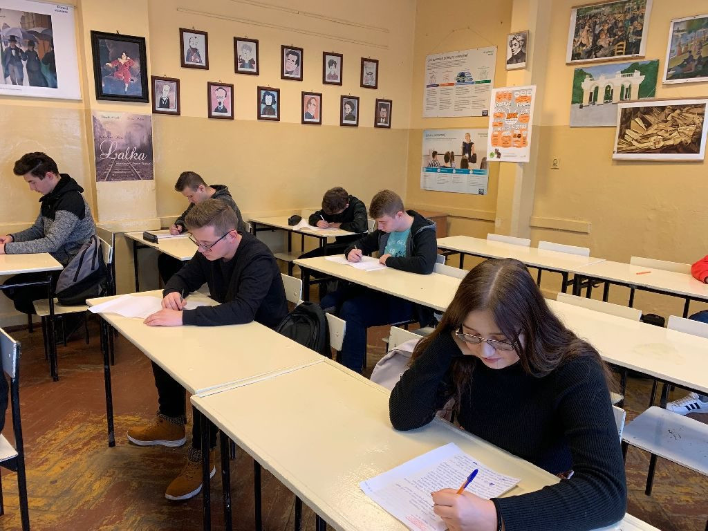 Zmagali się z zawiłościami polskiej ortografii