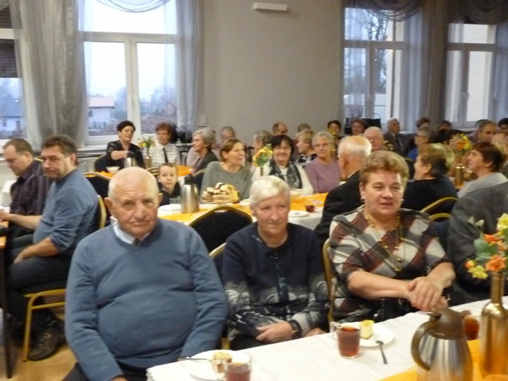 Seniorzy świętują w Domaniewicach