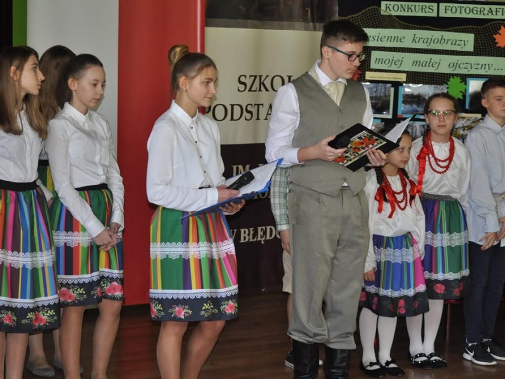 Uroczystości z okazji rocznicy urodzin patrona szkoły w Błędowie