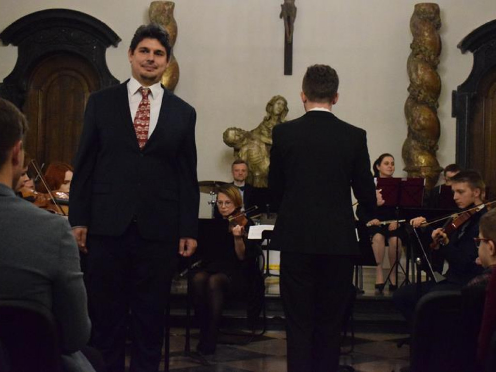 Koncert Moniuszkowski Łowickiej Orkiestry Kameralnej