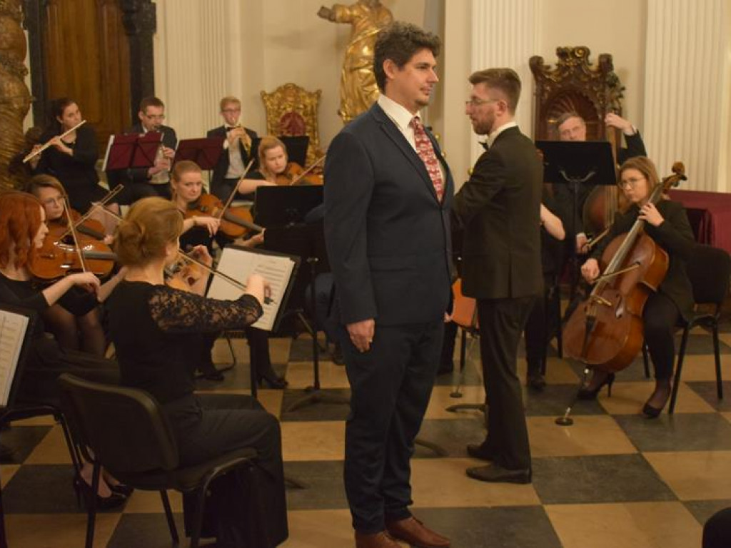 Koncert Moniuszkowski Łowickiej Orkiestry Kameralnej