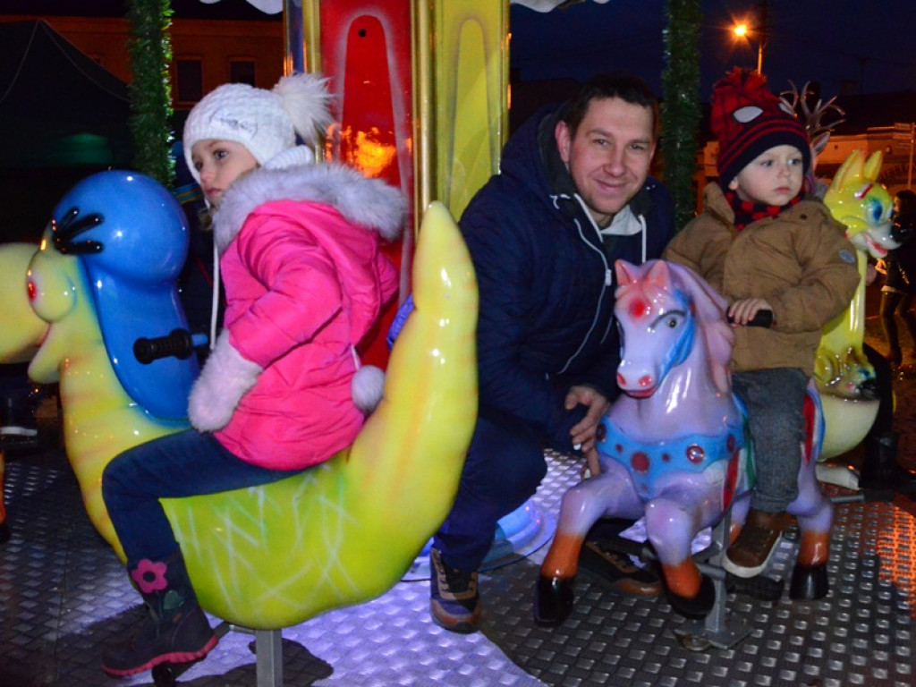 Rodzinny Piknik Mikołajkowy w Głownie