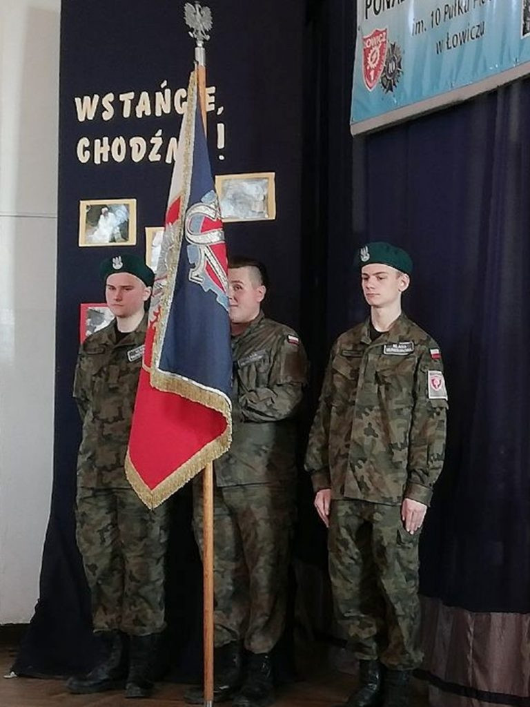 Pasowanie w grupie mundurowej ZSP 1
