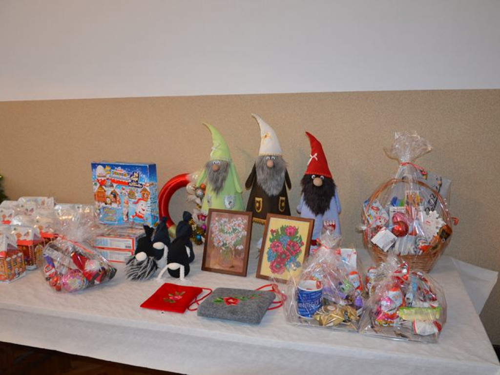 Wiele dobrych serc chce pomóc Adasiowi