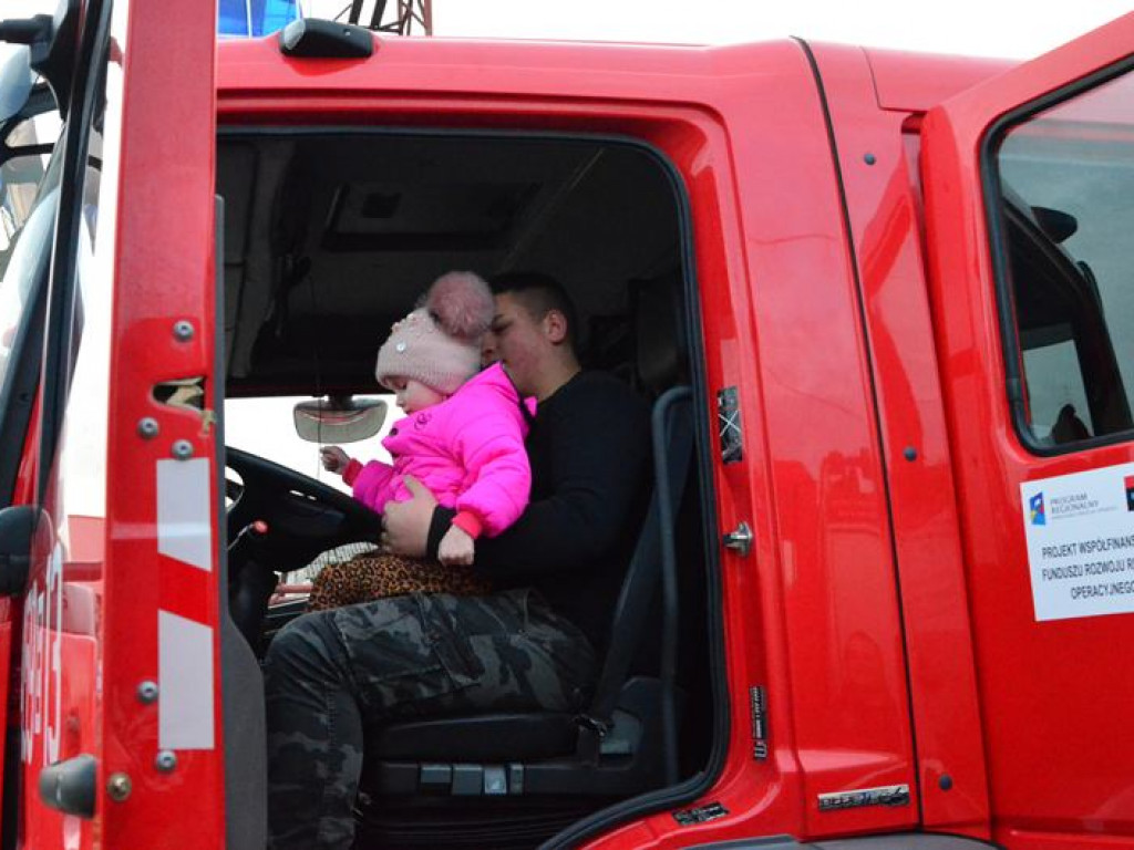 Wiele dobrych serc chce pomóc Adasiowi