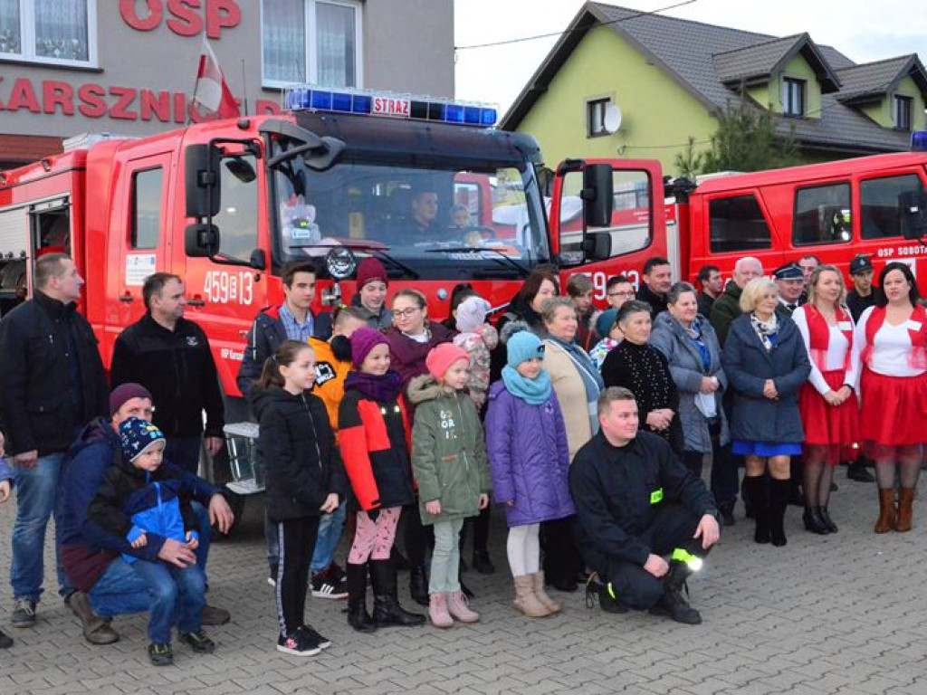 Wiele dobrych serc chce pomóc Adasiowi