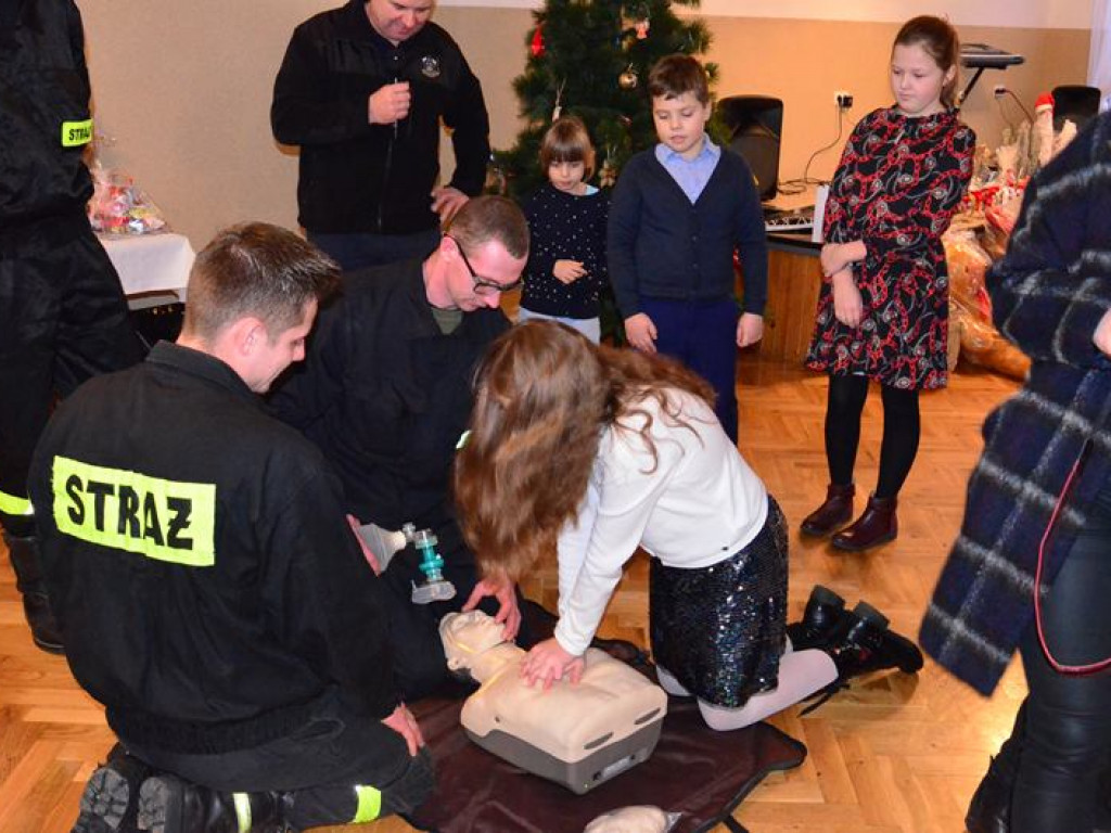 Wiele dobrych serc chce pomóc Adasiowi