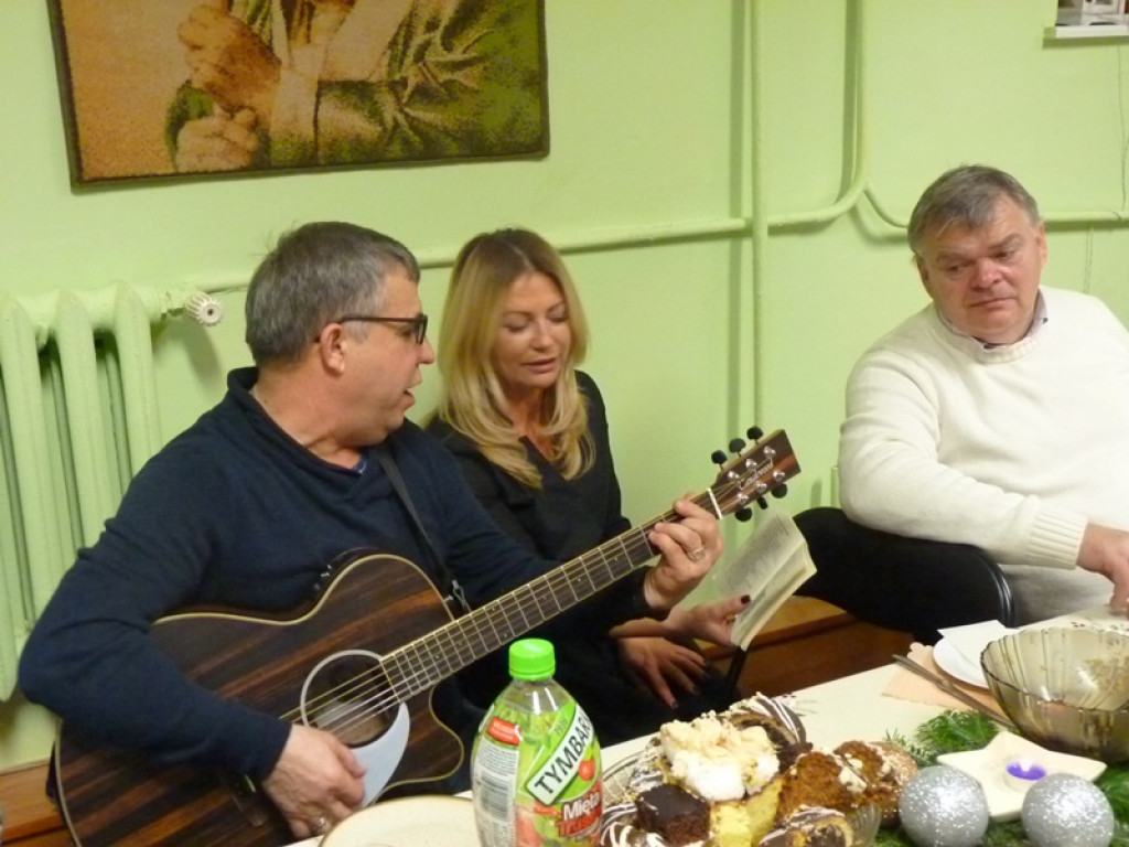 Świąteczne kolędowanie w stowarzyszeniu 