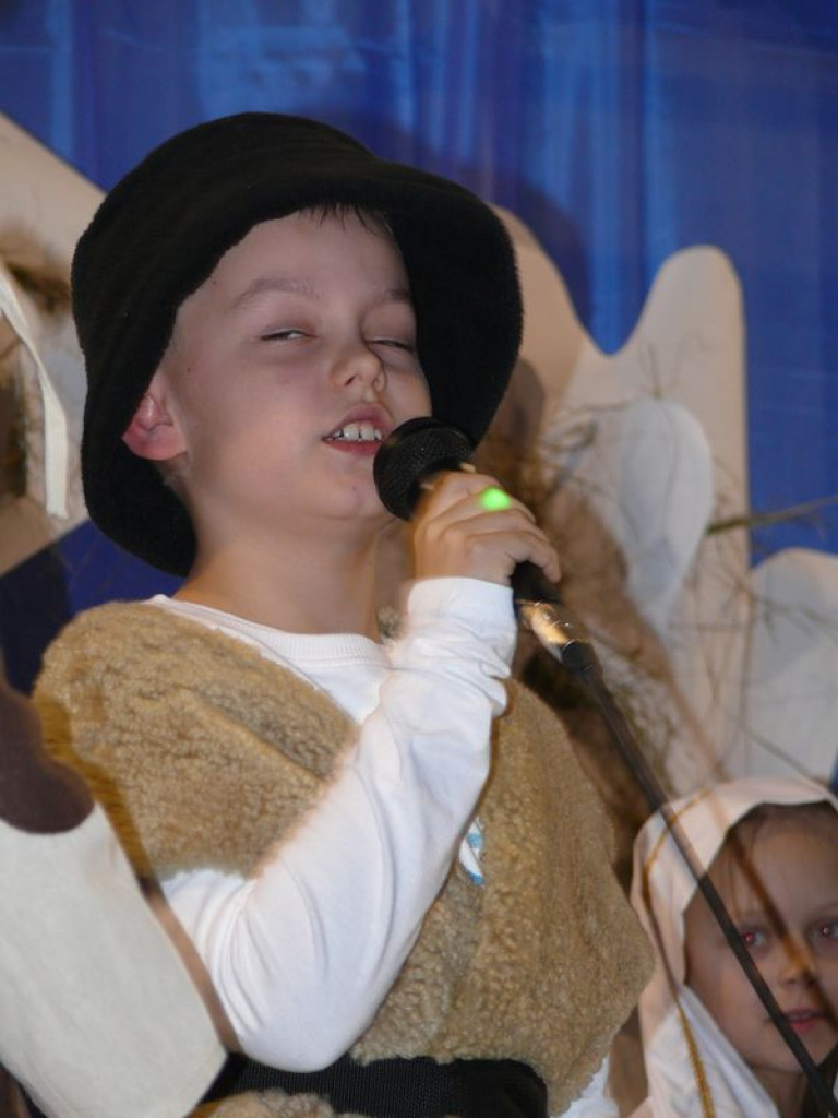 Występy i kiermasze w szkołach w Nieborowie i Dzierzgówku