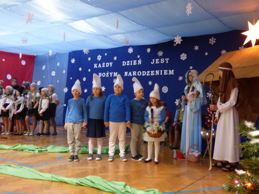 Bajkowe jasełka w Zielkowicach