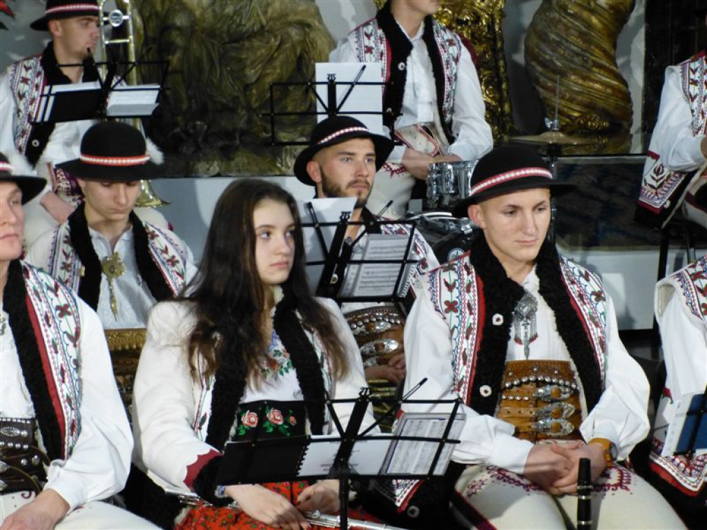 Miejsko-powiatowy opłatek z góralską orkiestrą