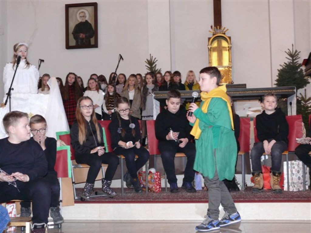 Spotkanie Małego Księcia z Jezusem - jasełka SP 3 w Głownie