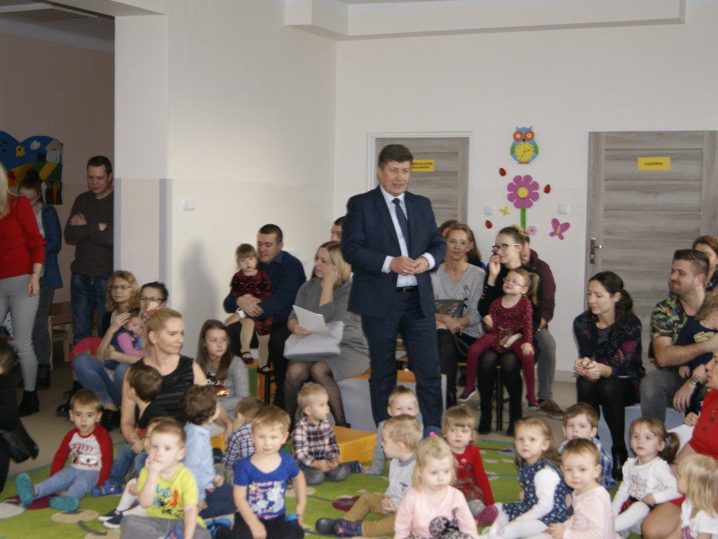 Kolędy na wesoło w Miejskim Żłobku w Głownie