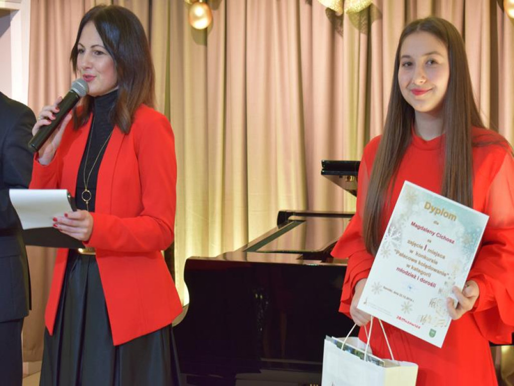 Wigilijne spotkanie z orkiestrą i laureatami konkursu w sannickim pałacu