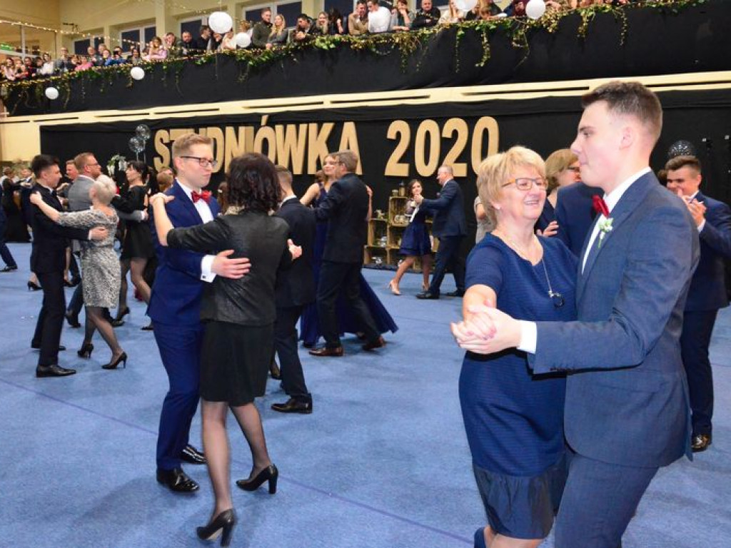 Studniówka w szkole Pijarskiej
