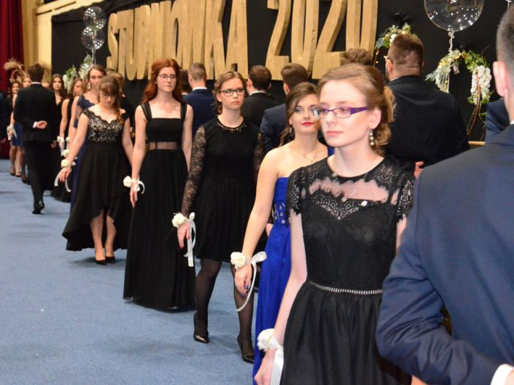 Studniówka w szkole Pijarskiej