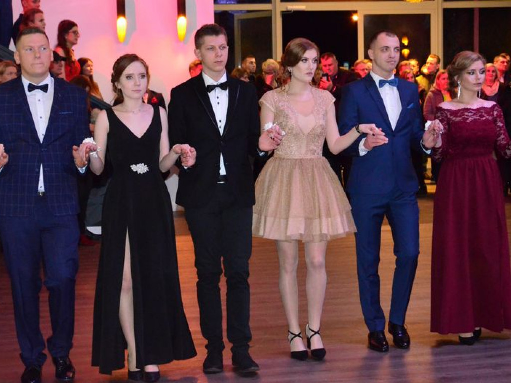 W Mediolanie bawią się maturzyści z 