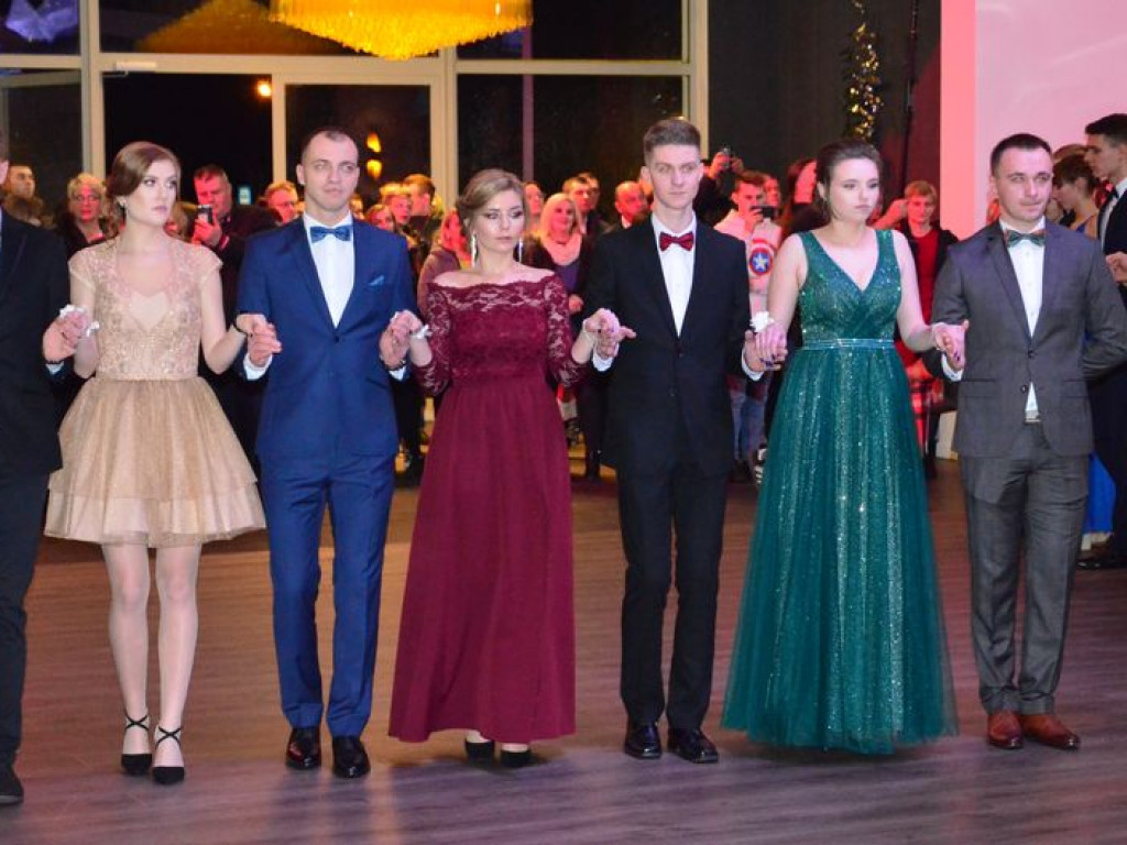 W Mediolanie bawią się maturzyści z 