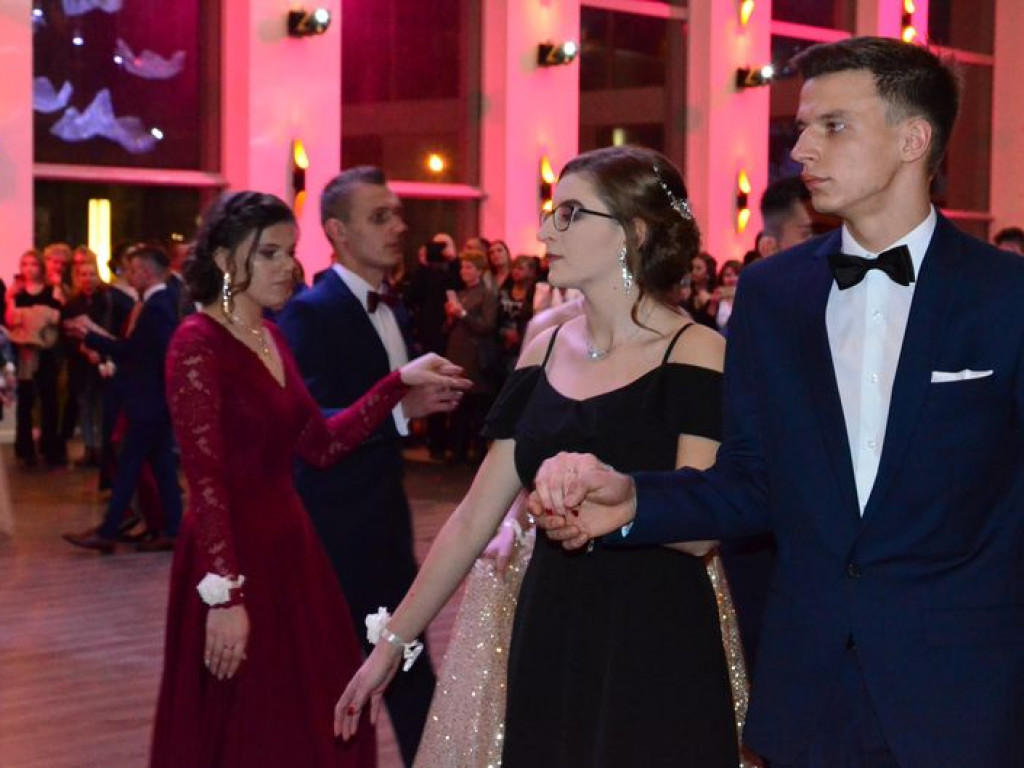 W Mediolanie bawią się maturzyści z 