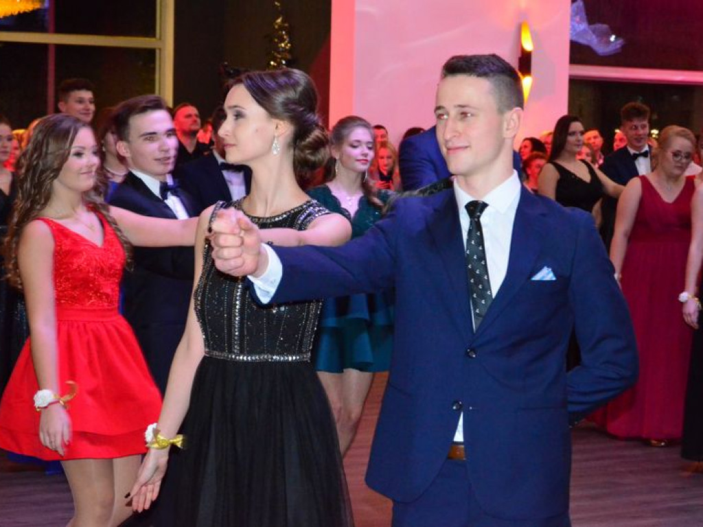 W Mediolanie bawią się maturzyści z 