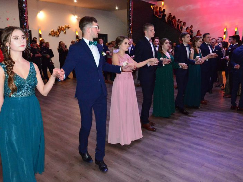 W Mediolanie bawią się maturzyści z 