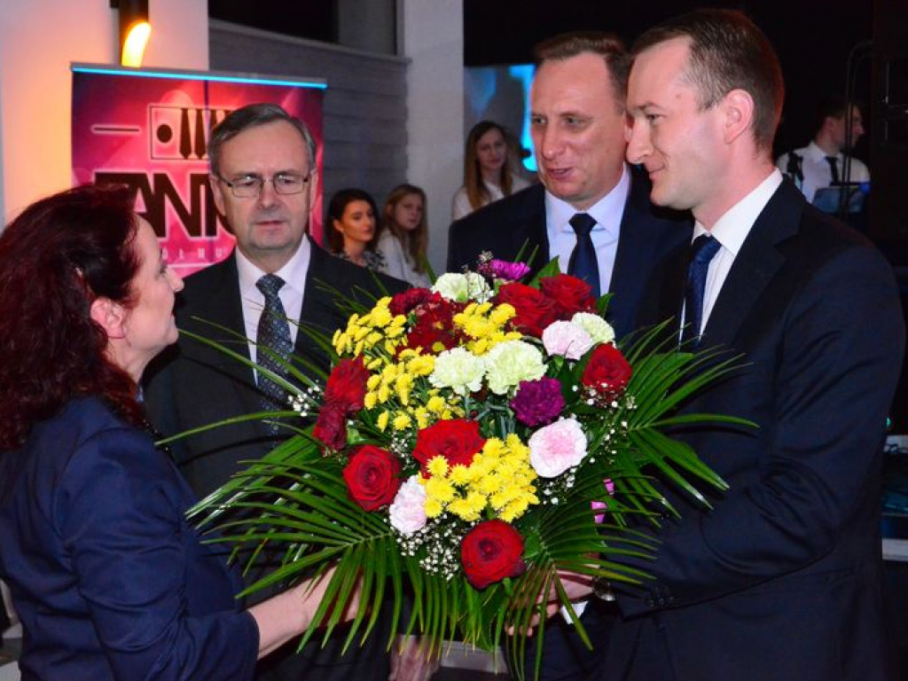 W Mediolanie bawią się maturzyści z 