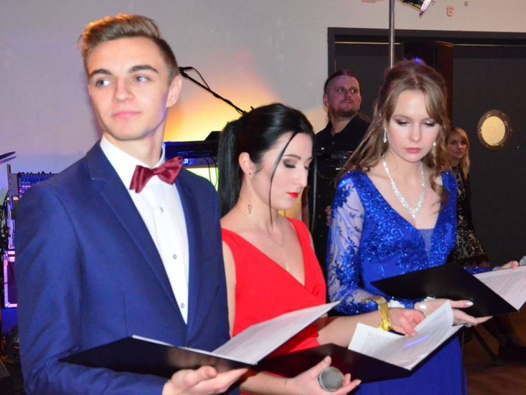 W Mediolanie bawią się maturzyści z 
