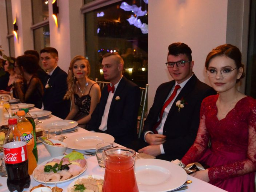 W Mediolanie bawią się maturzyści z 