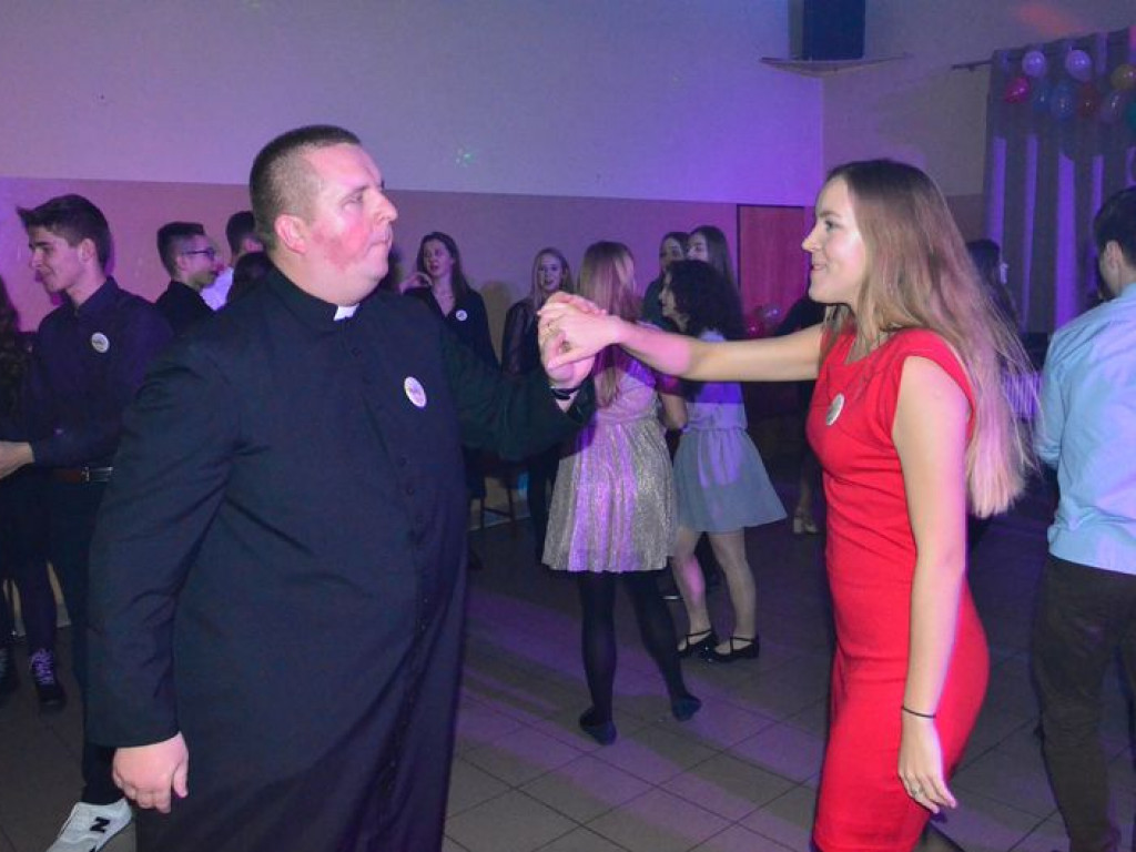 Bal inny niż wszystkie