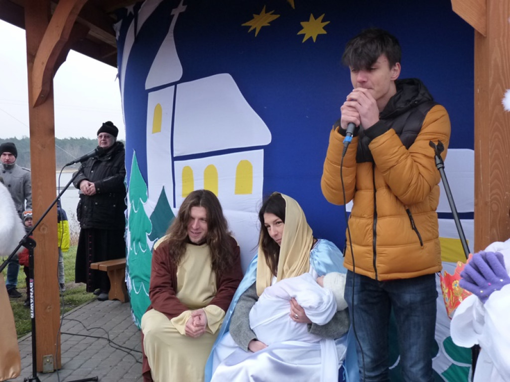 Królewski korowód na ulicach Głowna