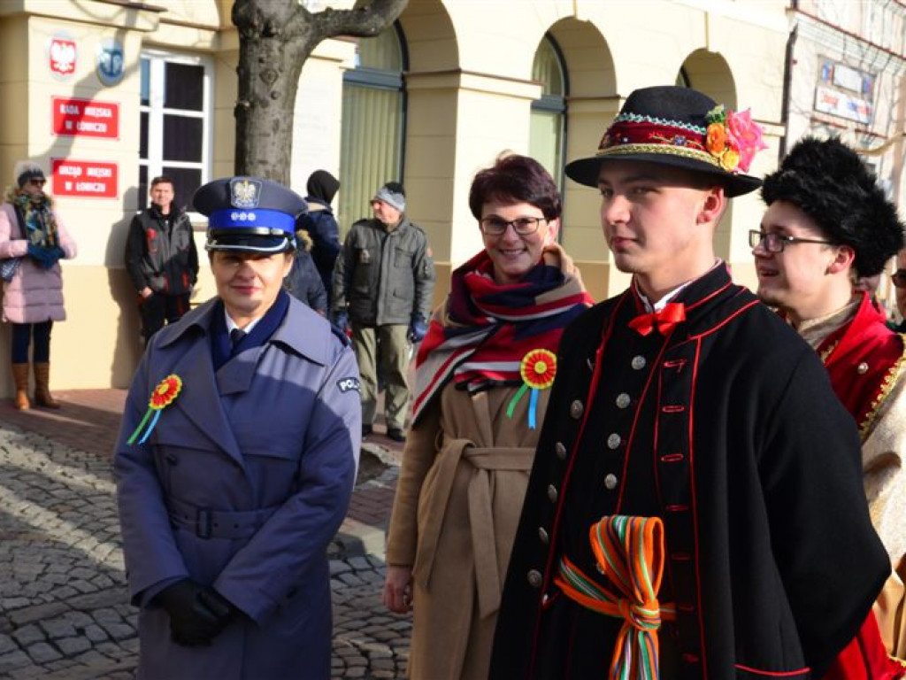 Maturzyści zatańczyli poloneza na Starym Rynku